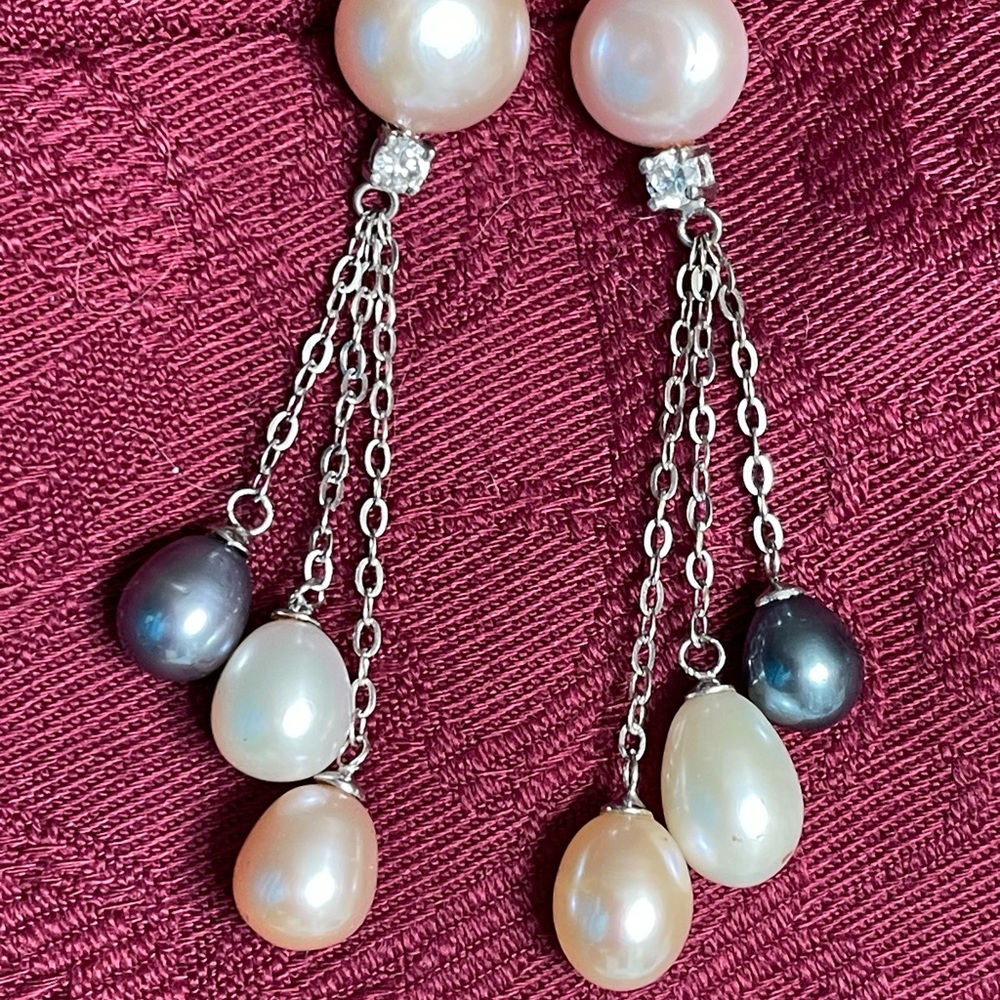 Elegant White Pearl & Black Pearl Earrings Sterling Silver dangle pierced
